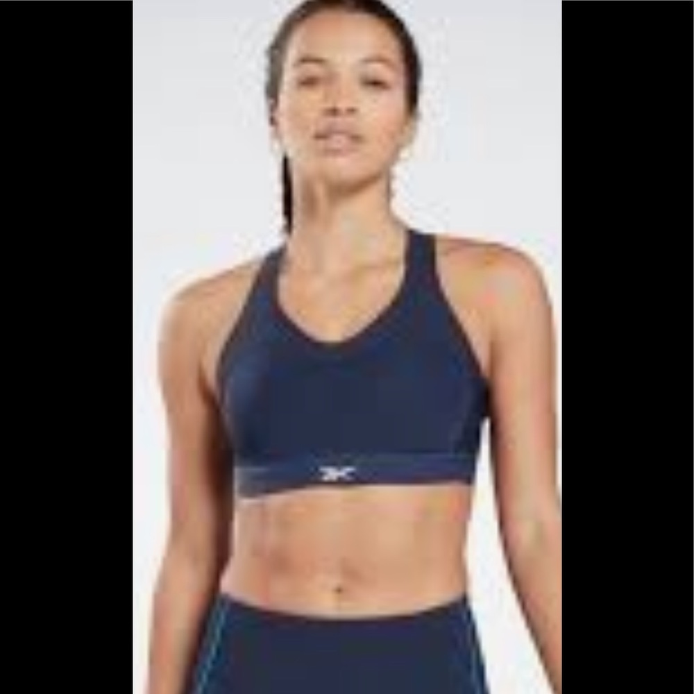 Reebok pure move bra NWT‎ retail 60